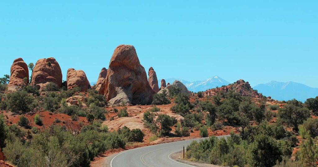 Utah ciudad turística con un paisaje desértico